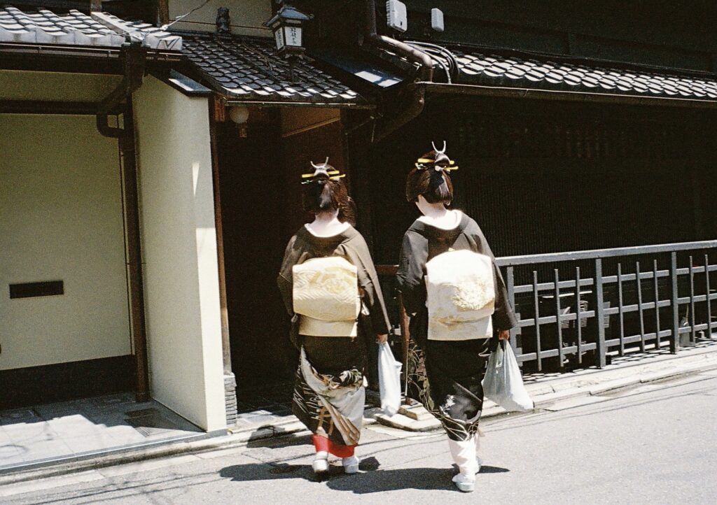 Documentary photography of street scenes in Japan on film