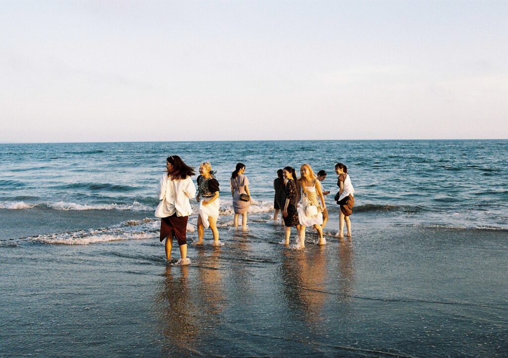 Documentary photography of street scenes in Japan on film